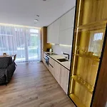 M18 Waterside Park Apartments, Self Check-in, Free Parking, Wi-fi Appartamento Klaipėda