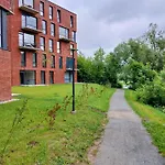 Apartment M18 Waterside Park Apartments, Self Check-in, Free Parking, Wi-fi