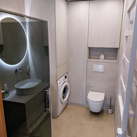 M18 Waterside Park Apartments, Self Check-in, Free Parking, Wi-fi Butas *