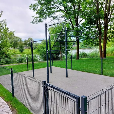 M18 Waterside Park Apartments, Self Check-in, Free Parking, Wi-fi * Klaipeda