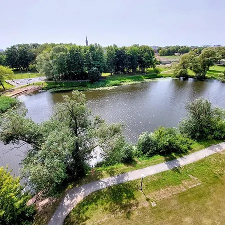 Apartment M18 Waterside Park Apartments, Self Check-in, Free Parking, Wi-fi Klaipėda