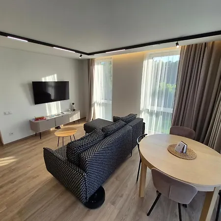 M18 Waterside Park Apartments, Self Check-in, Free Parking, Wi-fi Butas