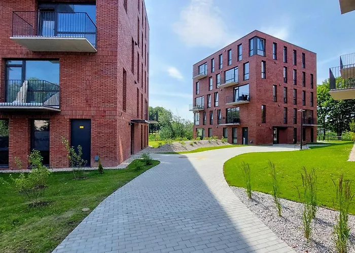 M18 Waterside Park Apartments, Self Check-in, Free Parking, Wi-fi Apartment *