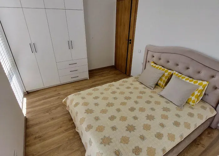 M18 Waterside Park Apartments, Self Check-in, Free Parking, Wi-fi דירה *