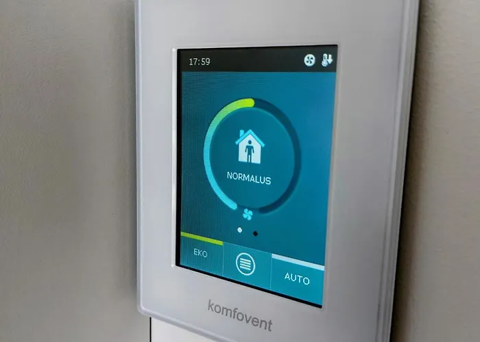 M18 Waterside Park Apartments, Self Check-in, Free Parking, Wi-fi דירה *