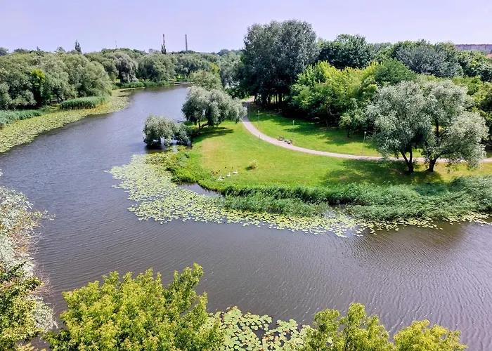 M18 Waterside Park Apartments, Self Check-in, Free Parking, Wi-fi